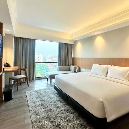 The Malioboro Hotel & Conference Center Yogyakarta Esterno foto